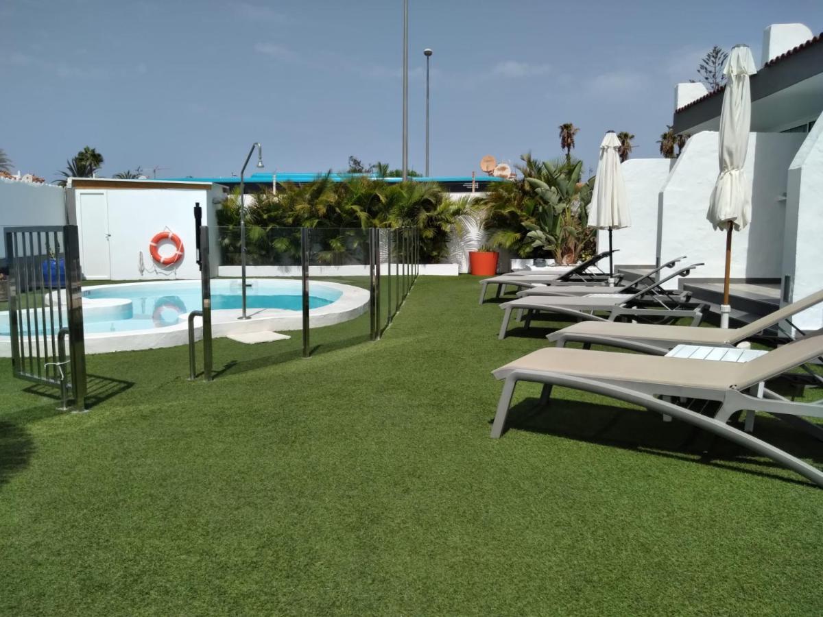 Starboys Gay Resort - Gay Men Only Maspalomas  Exterior foto